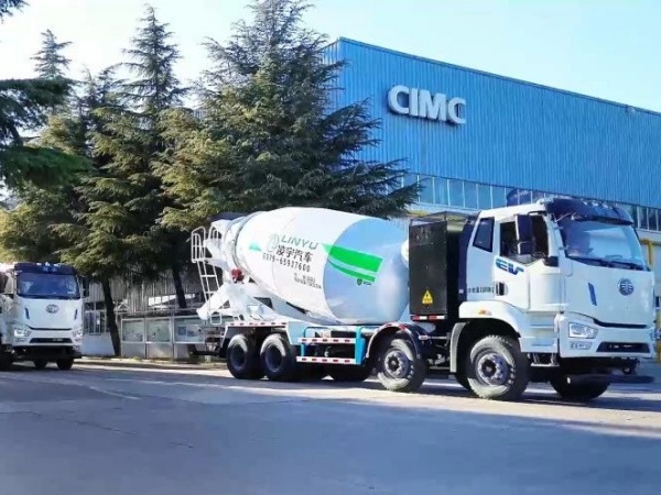 中集凌宇2025年喜迎開門紅，解放＆凌宇新能源攪拌車批量啟航赴華南大區(qū)！