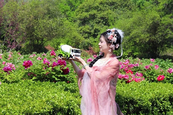 【公司新聞】美！太美了！快來(lái)欣賞凌宇“牡丹仙子”