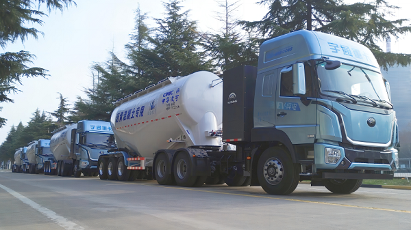 【發(fā)車新聞】邀雪稱慶，順問冬安！無懼嚴(yán)寒的“小白罐”暖心交付！