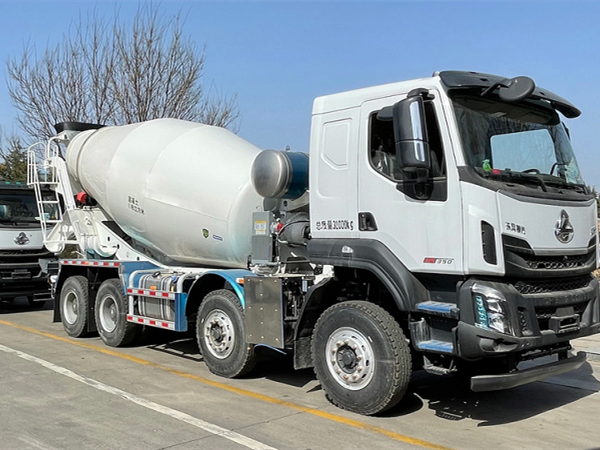 春暖花開，發(fā)車愉快！60臺凌宇攪拌車奔赴市場，助力客戶發(fā)展