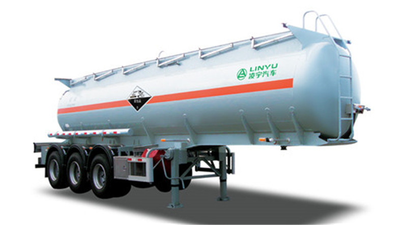 滿載氫氣瓶的?；奋嚭突炷翑嚢柢囅嘧? title=