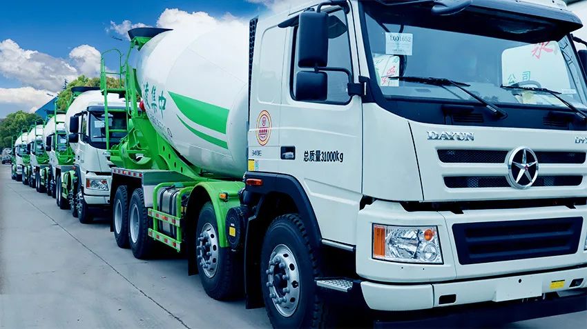 行家客戶一年內(nèi)入手幾十臺(tái)凌宇車 這次又看中“凌云”組合！