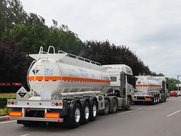 貴州新客戶一次性下單10臺(tái)車，凌宇液罐在業(yè)內(nèi)是真香……