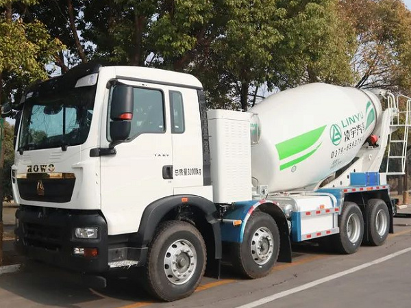 望“油”興嘆？別著急！凌宇電動攪拌車了解一下！