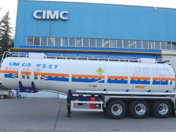 雙氧水運(yùn)輸怎么選？這款液罐告訴你答案！