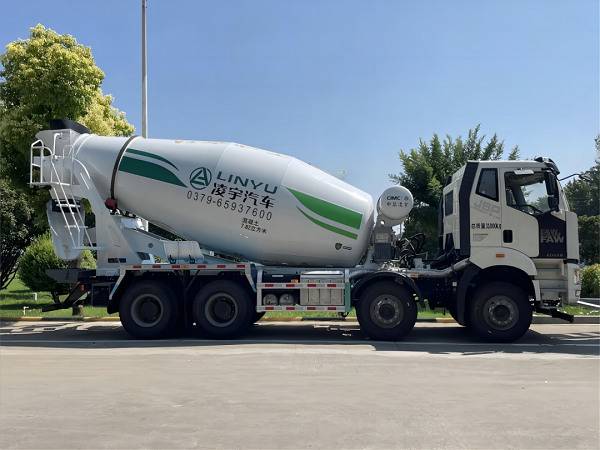 【發(fā)車(chē)新聞】解放&凌宇一體化攪拌車(chē)交付客戶(hù)！