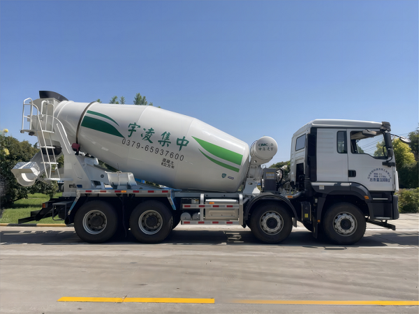 【發(fā)車新聞】陜汽&凌宇攪拌車跨越萬里，南下交付