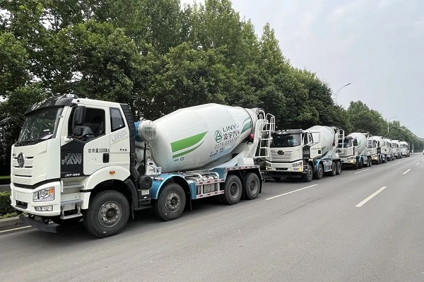 【重卡新聞】9月重卡銷8萬輛！“小金九”較去年“遙遙領(lǐng)先”