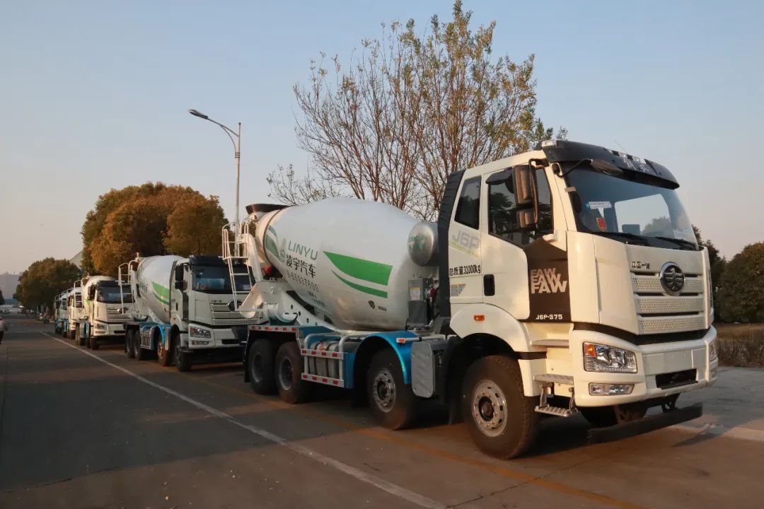 【重卡新聞】4月重卡銷(xiāo)8萬(wàn)輛！能否為二季度注入一劑“強(qiáng)心針”？