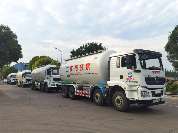 一分信任，十分責任，中集凌宇粉罐車交付六年老客戶！