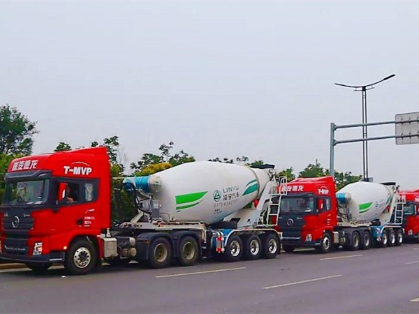 天氣炎熱，交付火熱，中集凌宇半掛攪拌車實力圈粉，“熱度”不減！